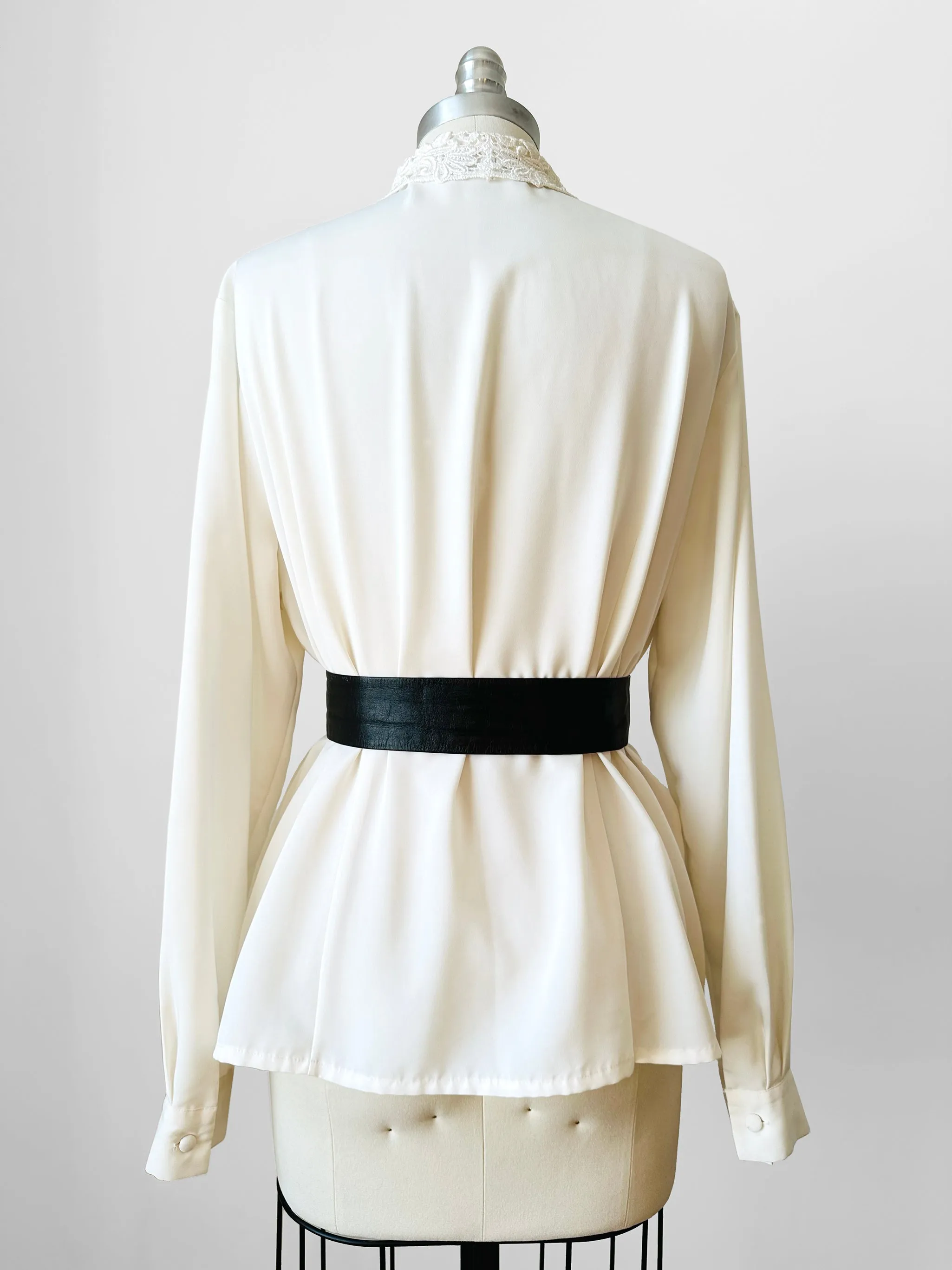 1980s Cream Lace Long Sleeve Blouse  - Sz. S/M
