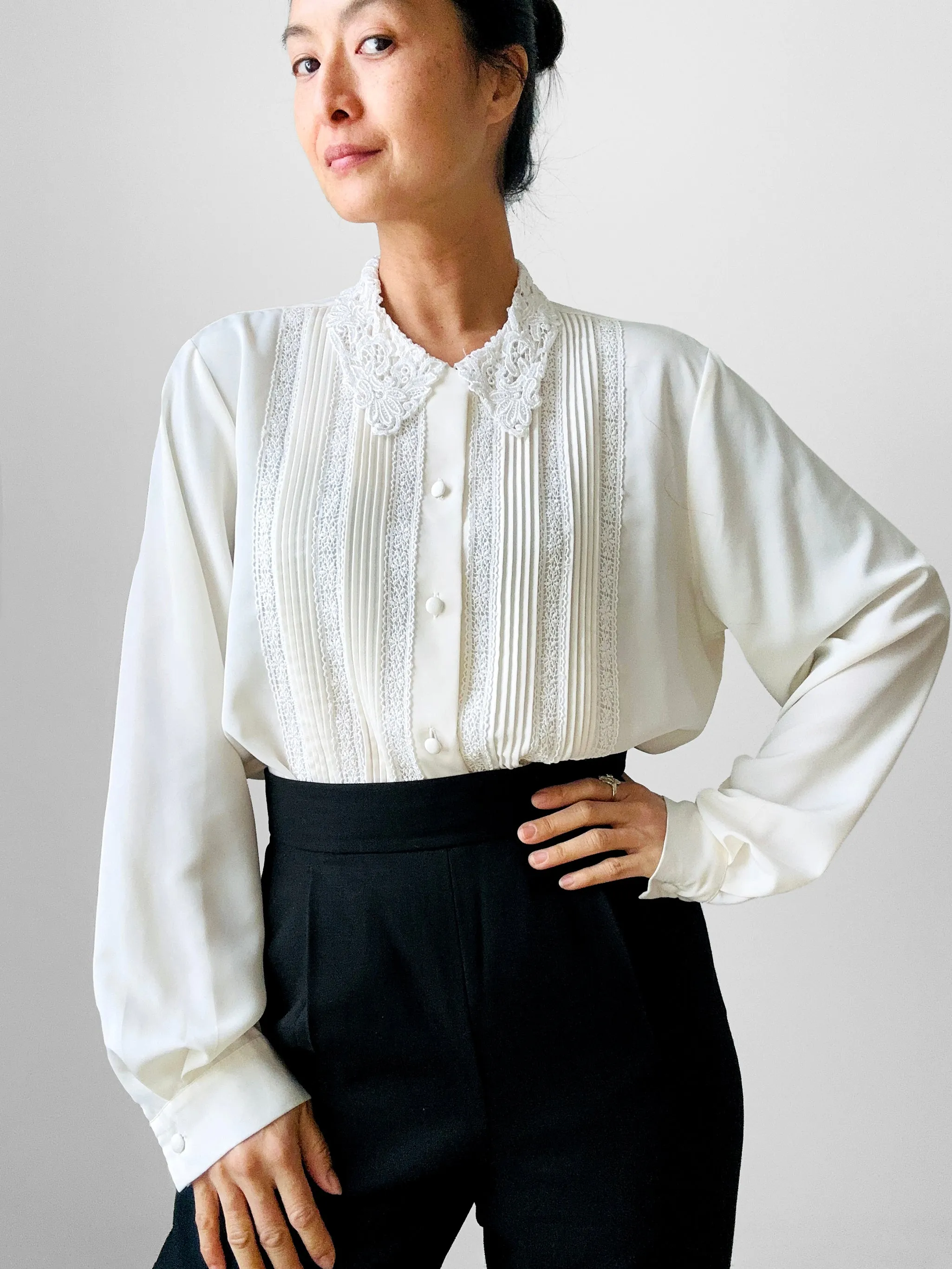 1980s Cream Lace Long Sleeve Blouse  - Sz. S/M