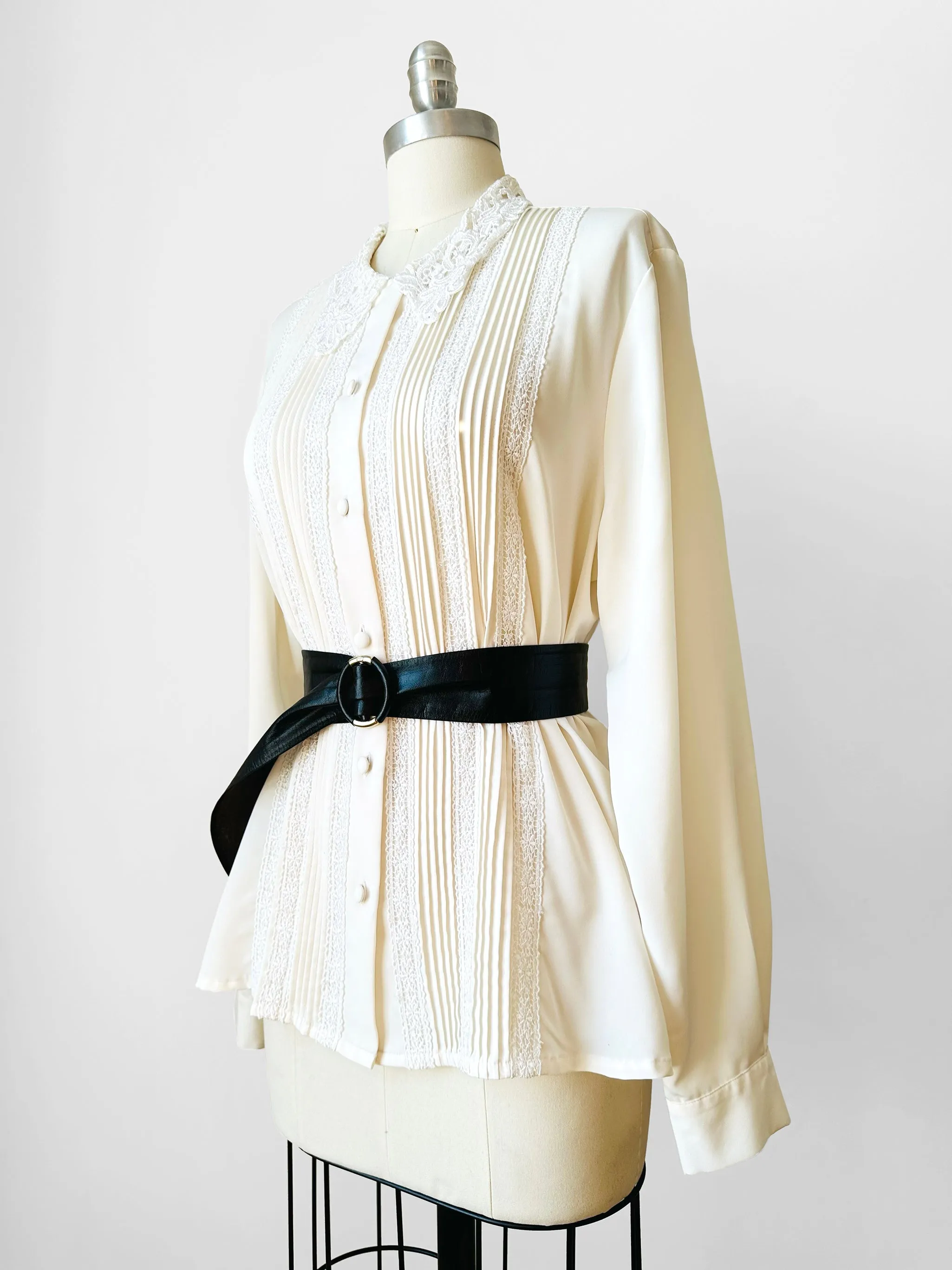 1980s Cream Lace Long Sleeve Blouse  - Sz. S/M